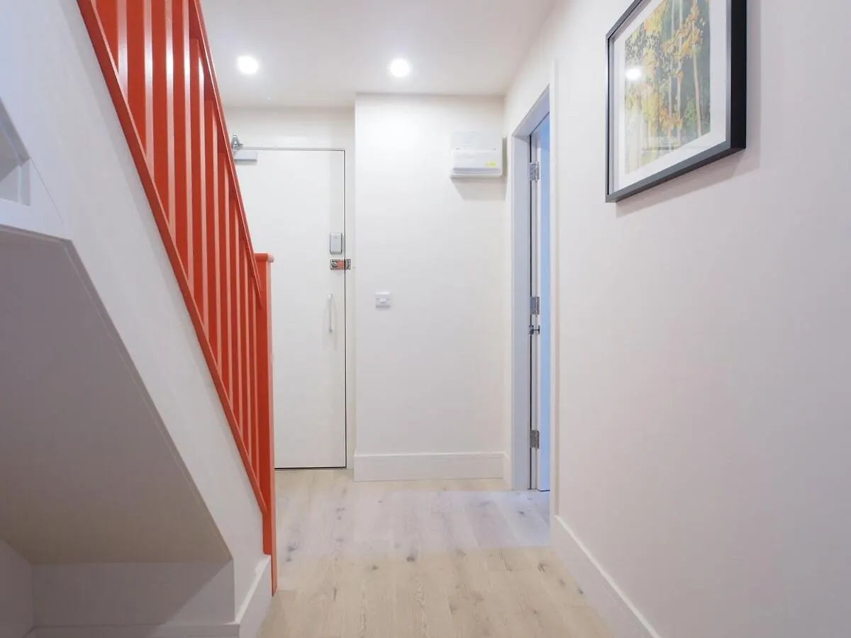 Bright & Airy Mezzanine Loft In Edinburgh - Flat 4, Elgin House Apartments 英国